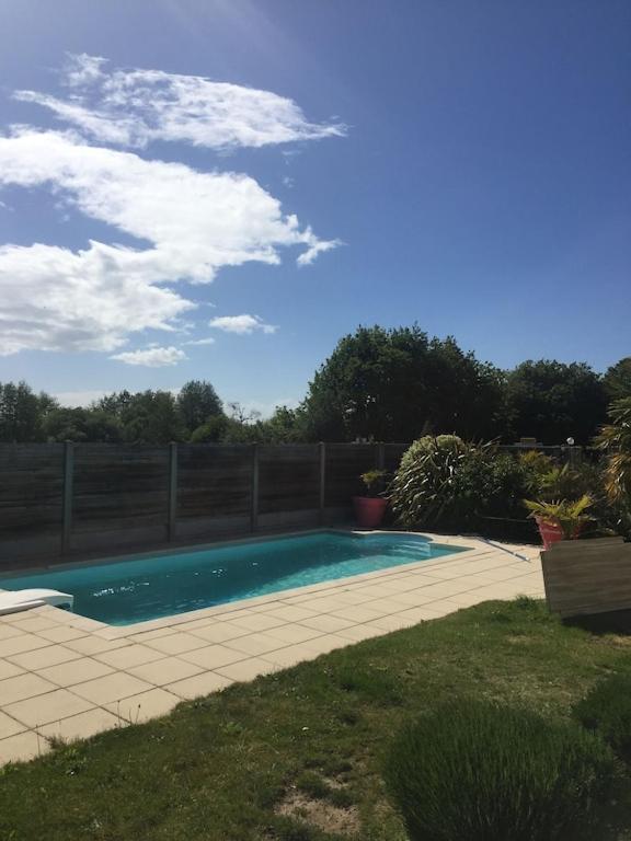 Maison Moderne Avec Piscine Chauffee Dans La Baie Du Mont St Michel 200M2 Yquelon Exteriér fotografie