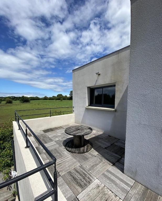 Maison Moderne Avec Piscine Chauffee Dans La Baie Du Mont St Michel 200M2 Yquelon Exteriér fotografie